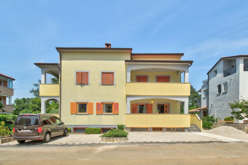 Apartment Vera *