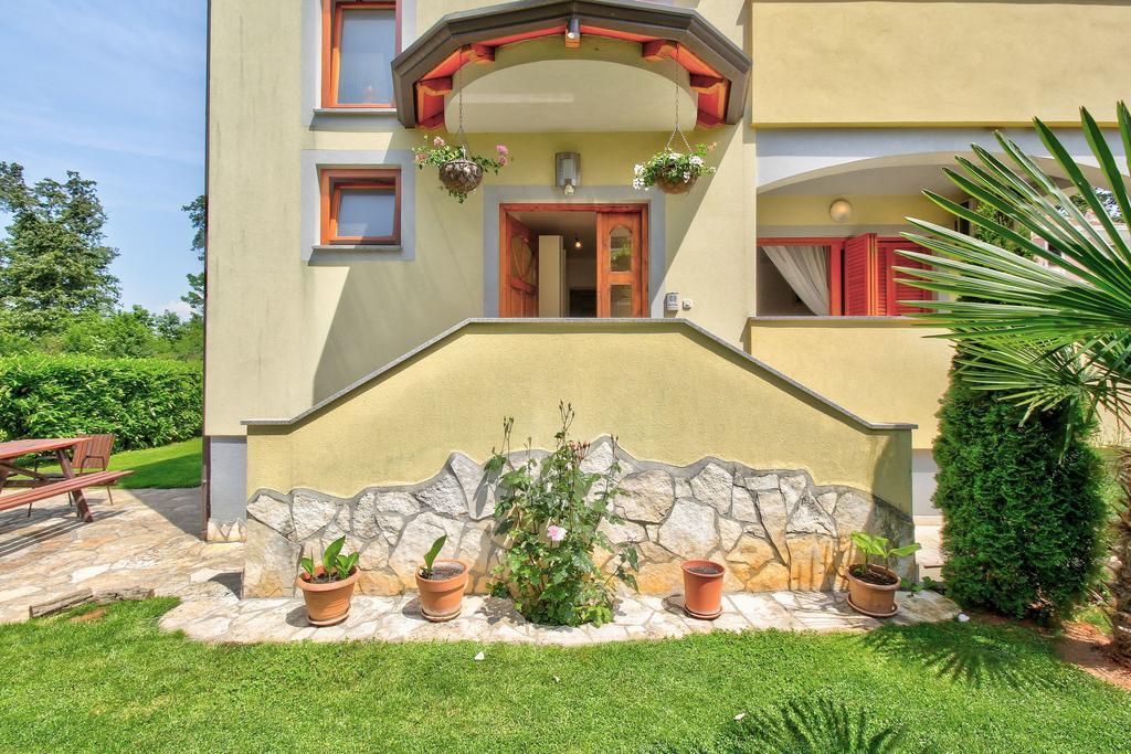 Apartament Vera *