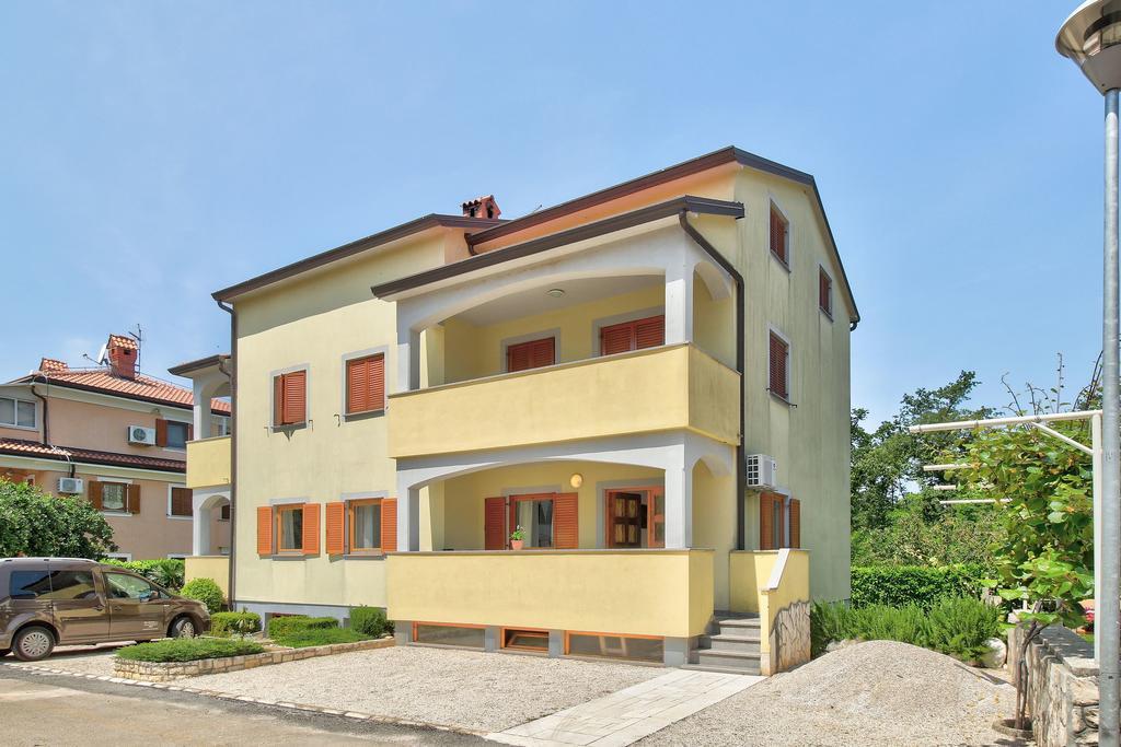 Vera Apartment *